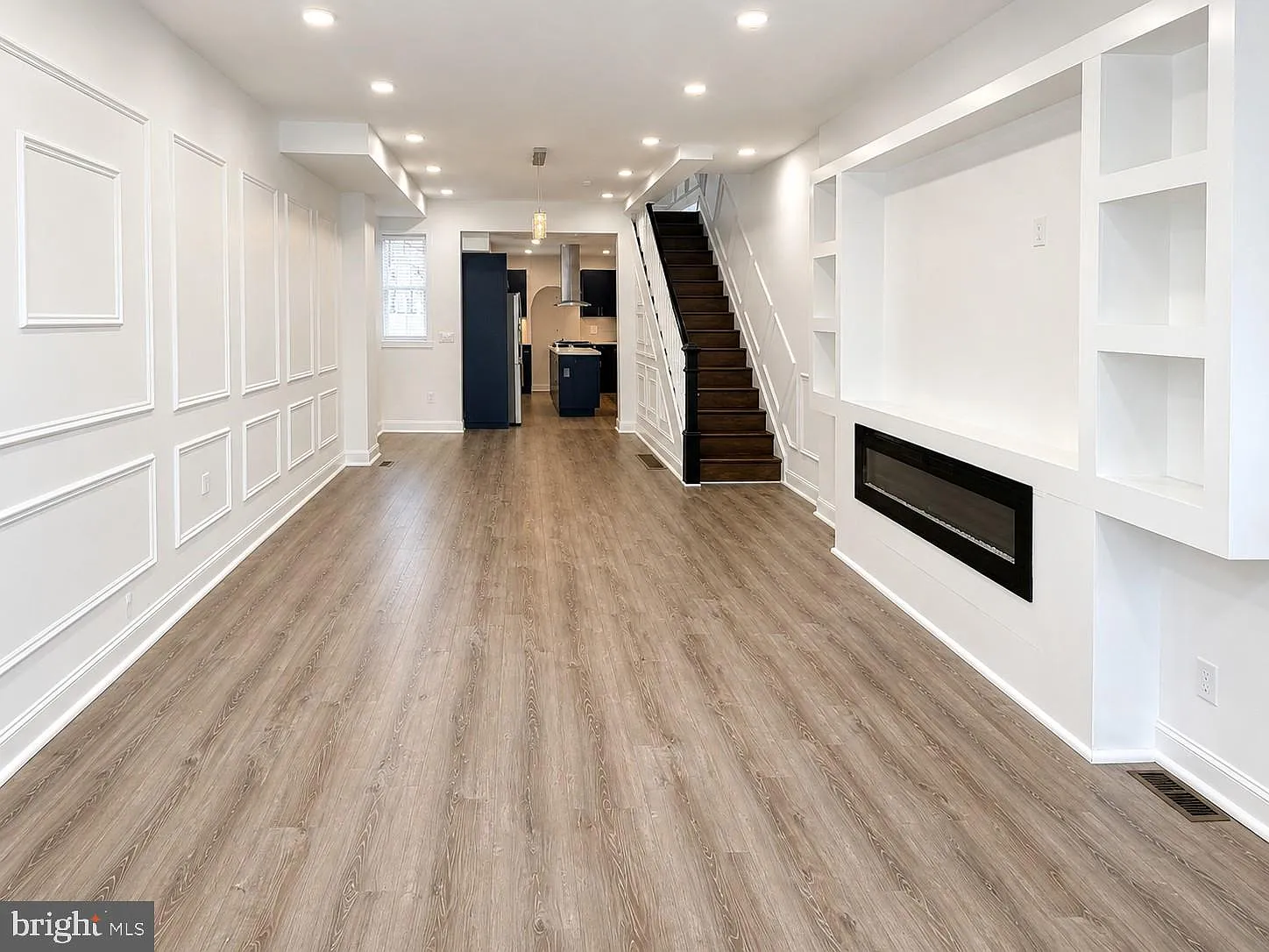 5 bed, 4.5 bath, 2778 sqft, $5,000 — Photo 3