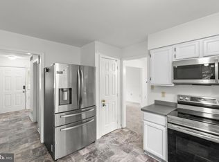 1422 Canterbury Rd, Front Royal, VA 22630