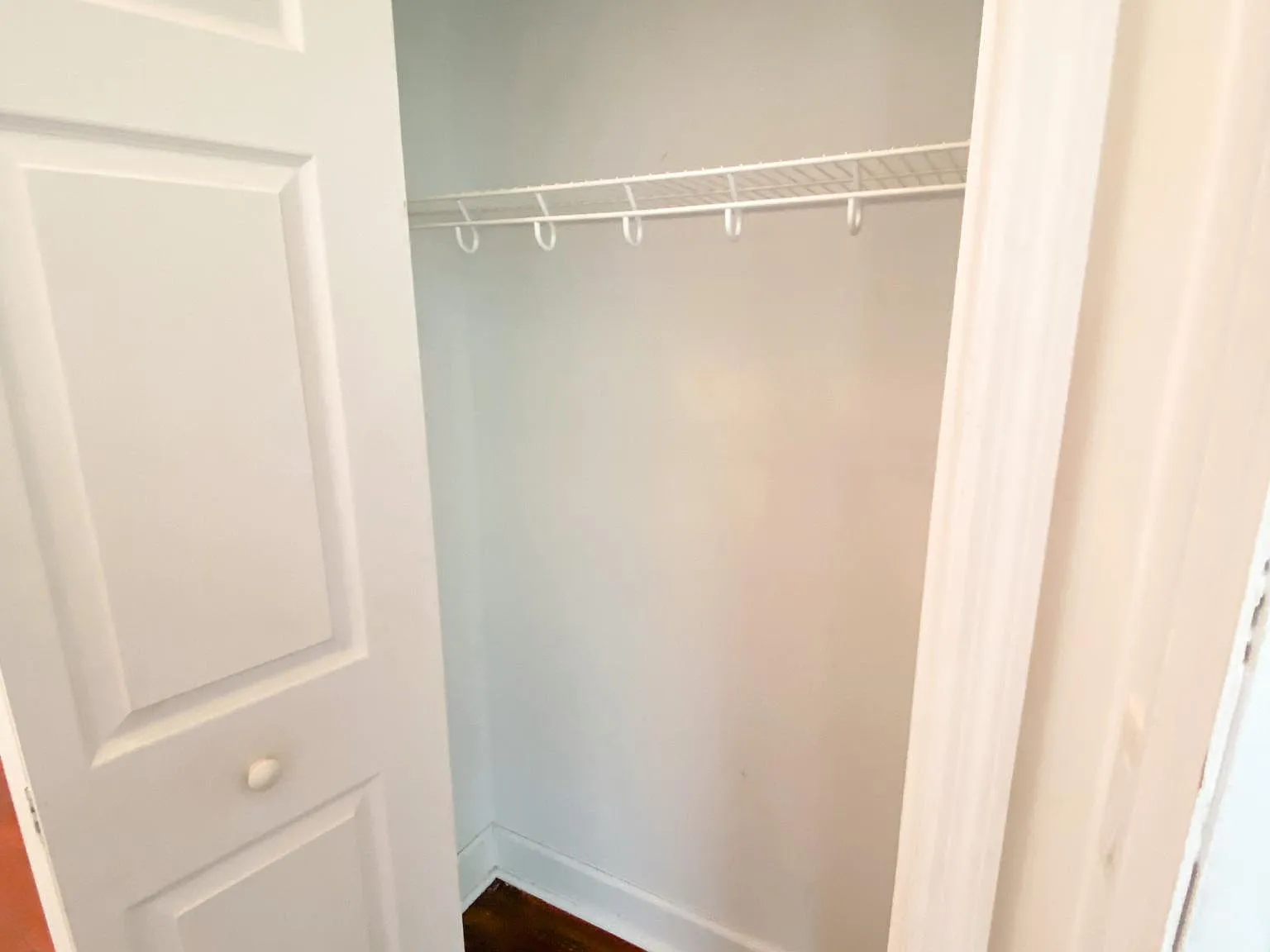 2 bed, 1100 sqft, $1,900 — Photo 4