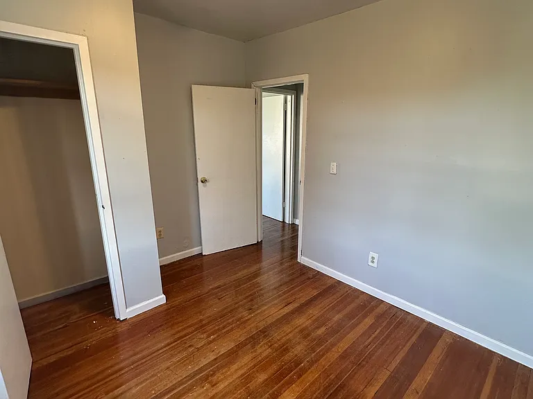 126 Oak St #2B — Photo 6
