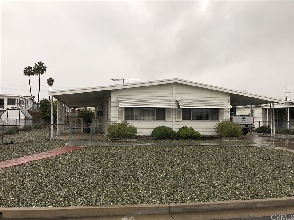 1st image of 43811 Hartley Ave