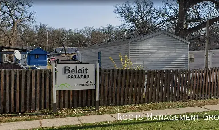 2433 S Riverside Dr #41 — Photo 5