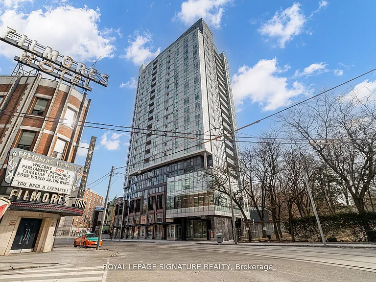 219 Dundas St E #810 — Photo 1