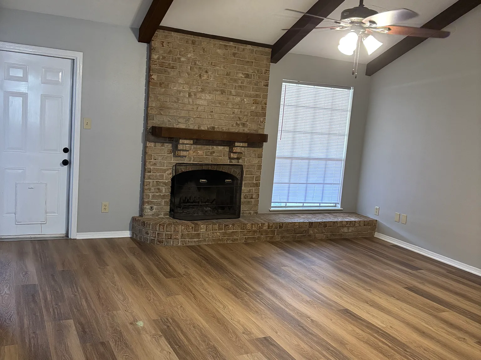 3 bed, 1540 sqft, $2,200 — Photo 3