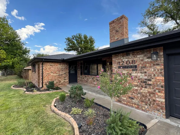 1208 Creekmere Dr, Canyon, TX 79015