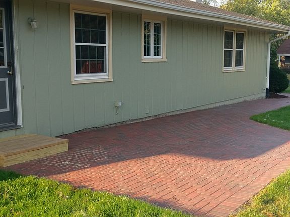 4th image of 1712 Nelson Dr