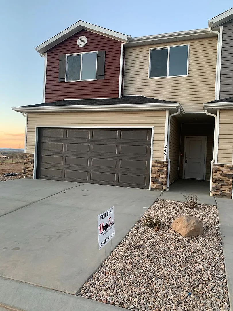 Beautiful Town home in Cedar City — Photo 2