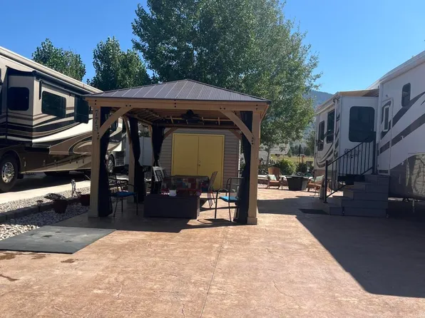 773 Oxbow Dr, Star Valley Ranch, WY 83127