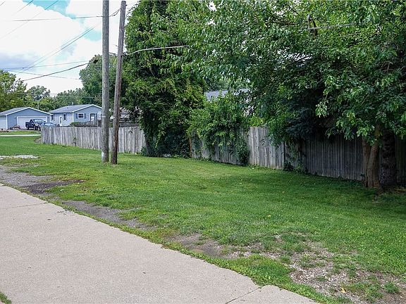 5th image of 2655-2657 Rhoadesdale Ave