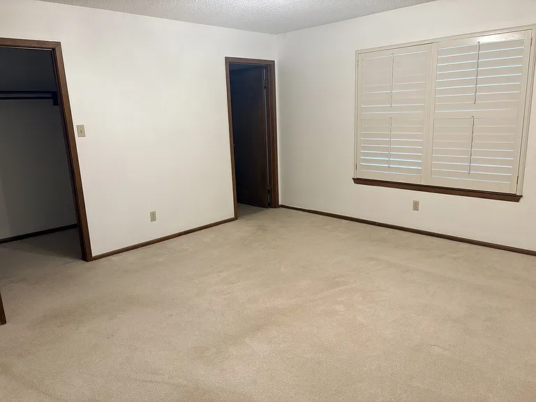 315 Partnership Rd — Photo 10
