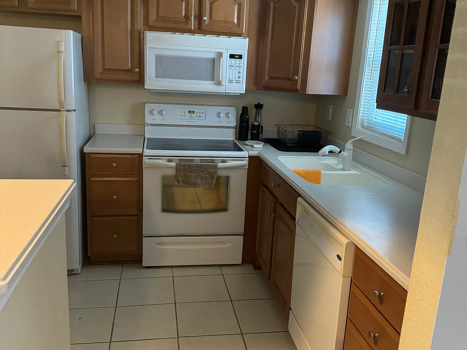 2 bed, 1.5 bath, 1260 sqft, $1,850 — Photo 4