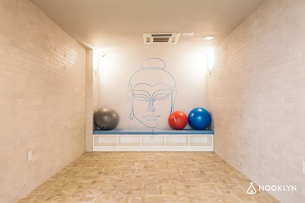 Rented by Nooklyn NYC LLC | media 57