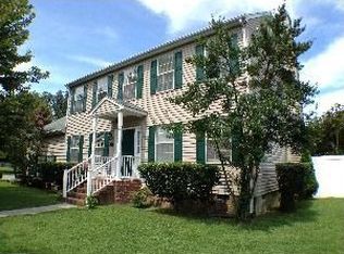 306 Peach Tree Cres, Newport News, VA 23602