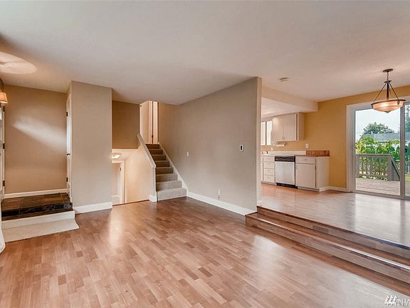 3rd image of 8606 19th St SE