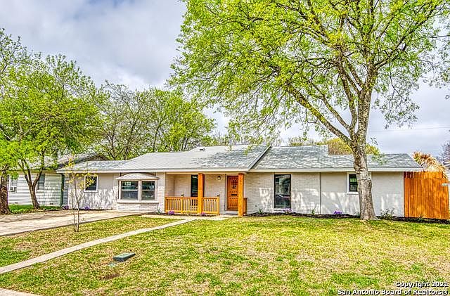 1st image of 157 W Wildwood