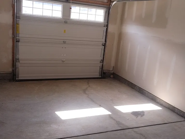 112 Brighton Ln W — Photo 19
