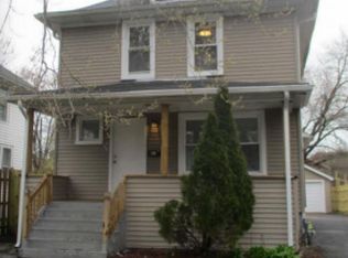 941 N County St, Waukegan, IL 60085