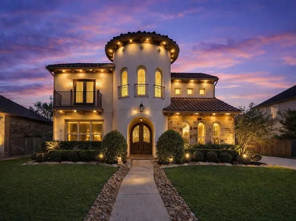 6007 Abercombie Ln, Sugar Land, TX 77479