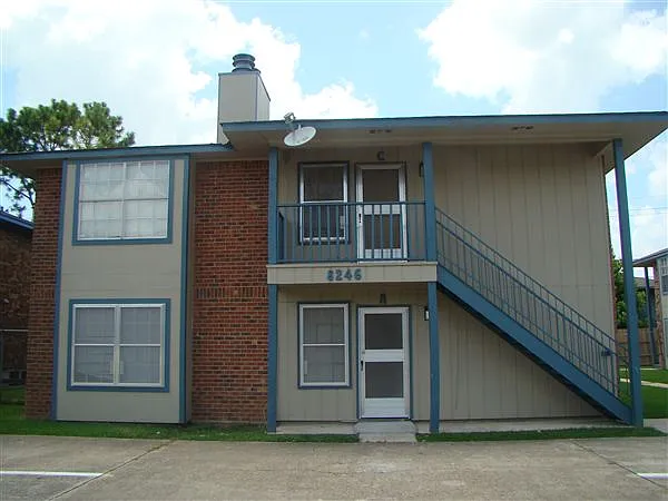 8246 Ned Av.