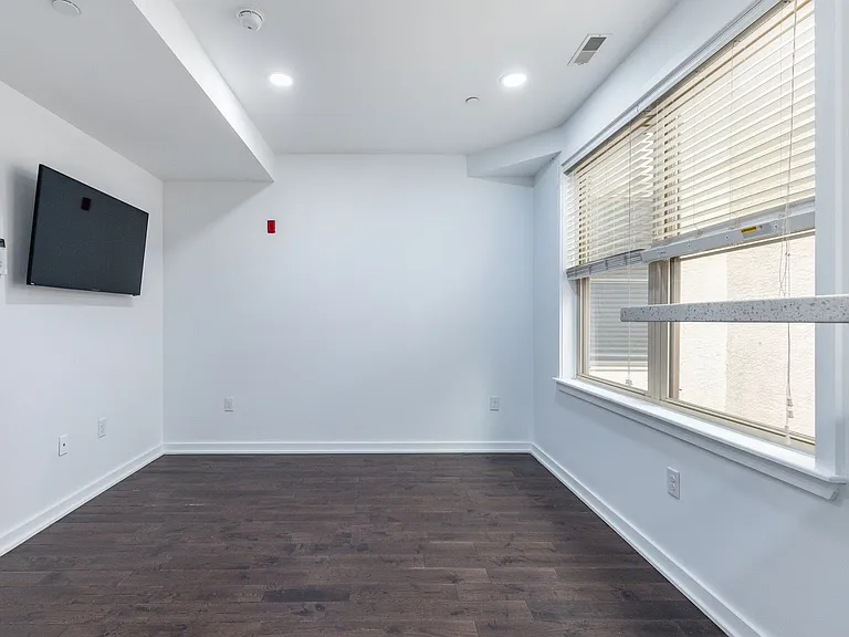 Summit House — Photo 55