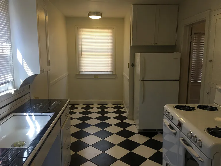 1236 E Monte Vista Rd — Photo 14