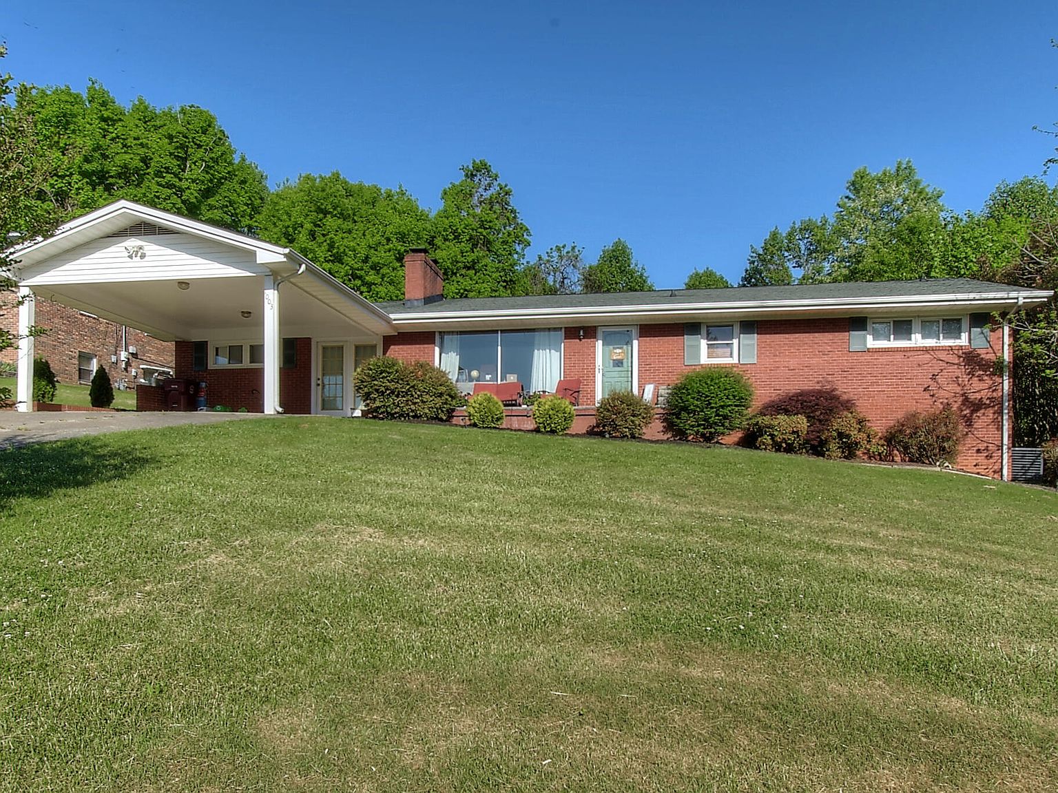1003 Ridgefield Cir, Johnson City, TN 37601 Zillow
