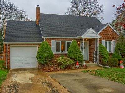 305 Johnston Dr, Ellwood City, PA, 16117