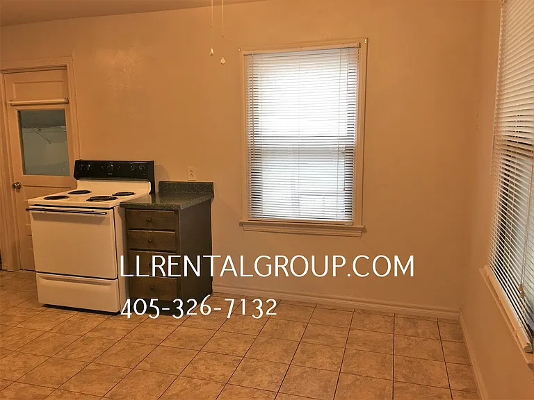 507 N Tinker Dr — Photo 9