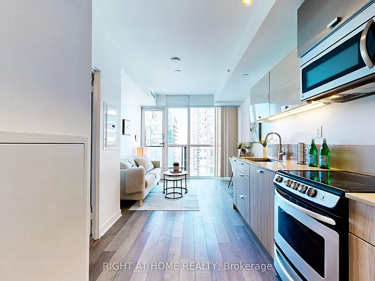 290 Adelaide St W #3603 — Photo 5