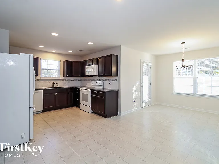 5439 Misty Hill Cir — Photo 7