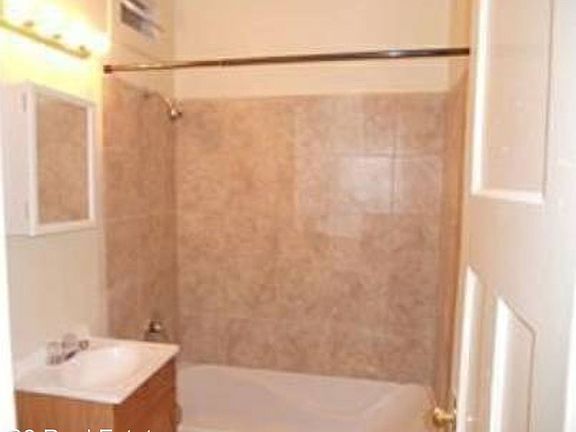 4th image of 2319 W Michigan St #10969716