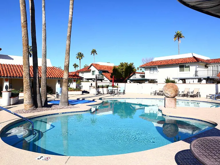 5804 N Scottsdale Rd — Photo 32