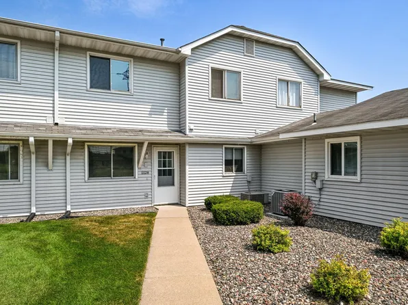 11124 Drake St NW, Coon Rapids, MN 55433