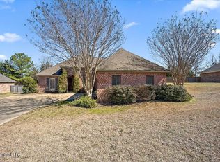 121 Brigade Ave, Canton, MS 39046