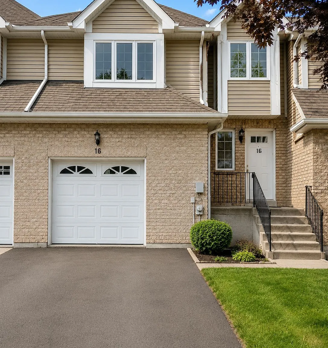 4 bed, $3,300 — Photo 1