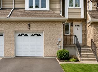 16 Langdale Cres, Brampton, ON L6Y 4S2