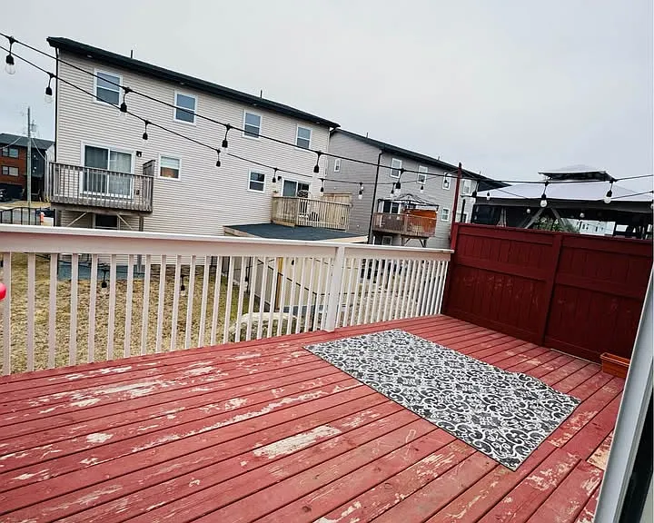 136 Honeygold Dr — Photo 7