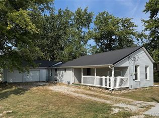 202 N Spring St, Palmyra, MO 63461