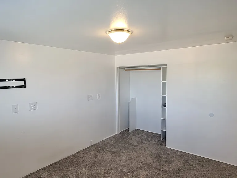 5720 W 3575 S — Photo 3