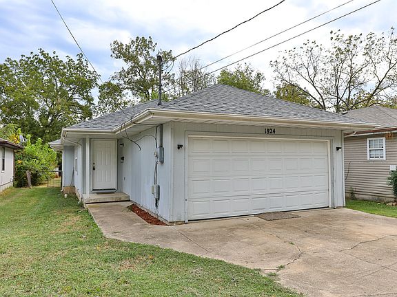 2nd image of 1824 N Golden Avenue
