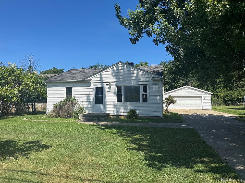 1st image of 28860 Grayfield Dr