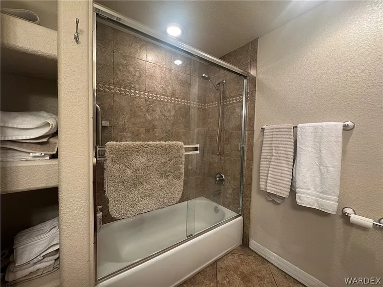 211 Moser Ave #302 — Photo 23