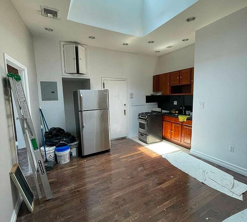 1st image of 510 Washington Ave #4