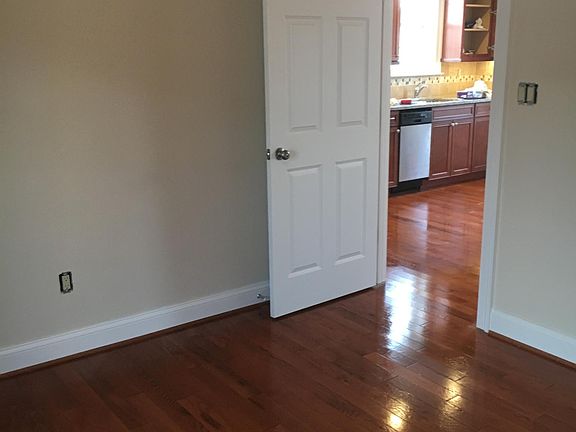 Ceiling fans and beautiful hardwood floors