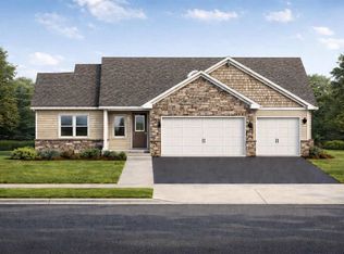 1121 Kona Cir, Coralville, IA