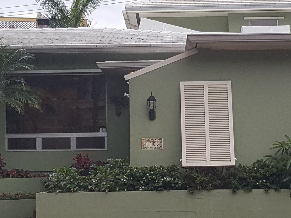 1st image of 1408 SE 11th Ct