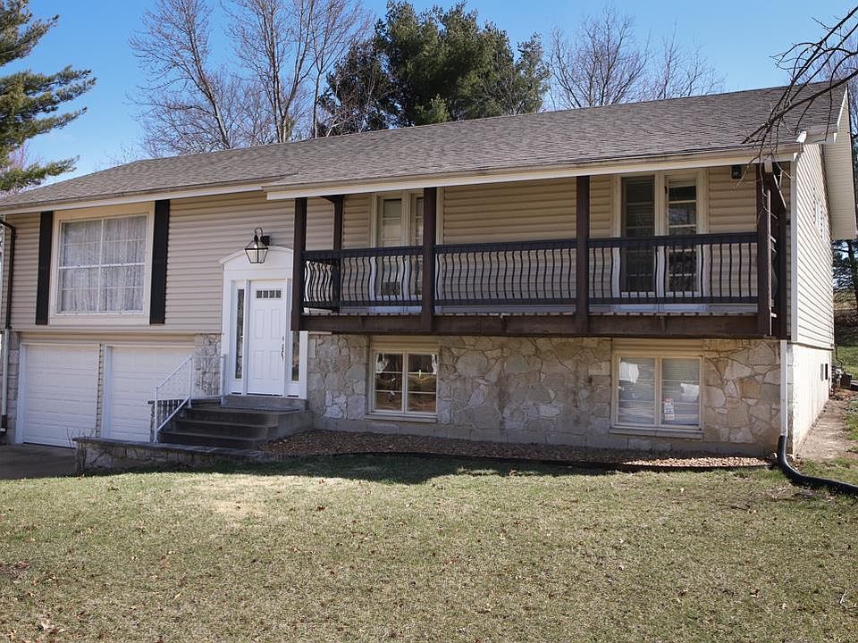 1st image of 828 Garonne Dr