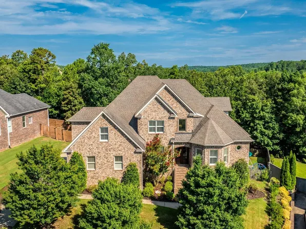 8 Ledge Rock Cv, Little Rock, AR 72211
