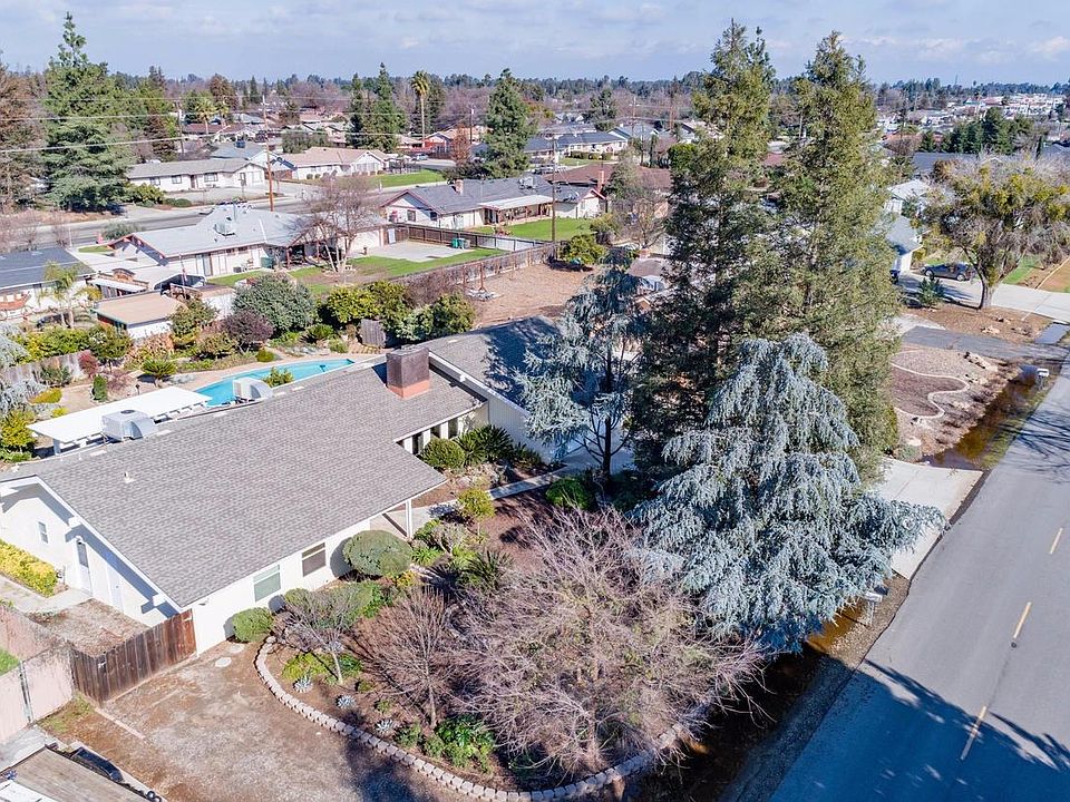 1st image of 36579 Orange Grove Ave