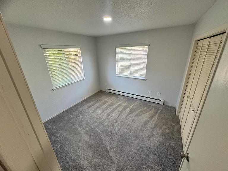 419 1/2 Pleasant Hollow Ct — Photo 5